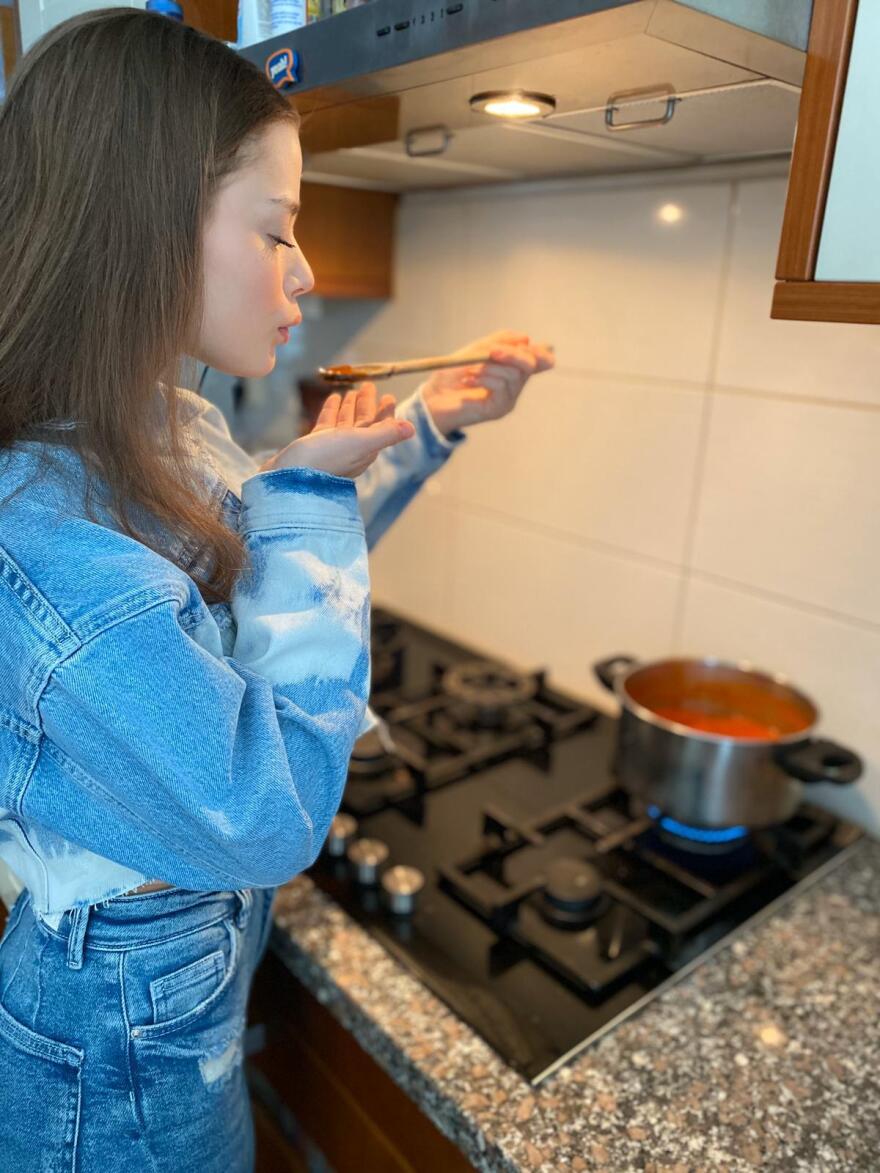 Στεφανία Λυμπερακάκη: Έχω σοκαριστεί για συνεργάτη μου που χαροπαλεύει