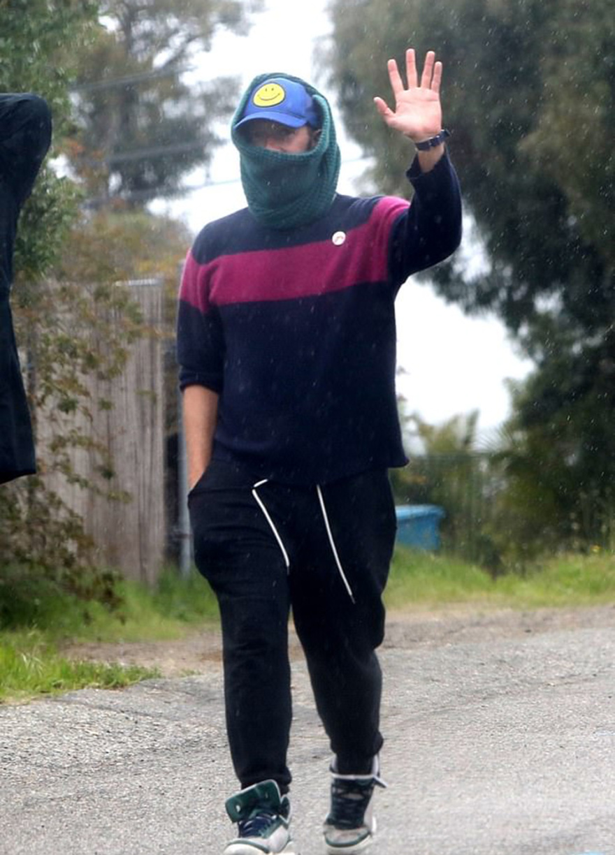 Ο κορωνοϊός «χτύπησε» και τους παπαράτσι - Χάνουν λεφτά λόγω lockdown