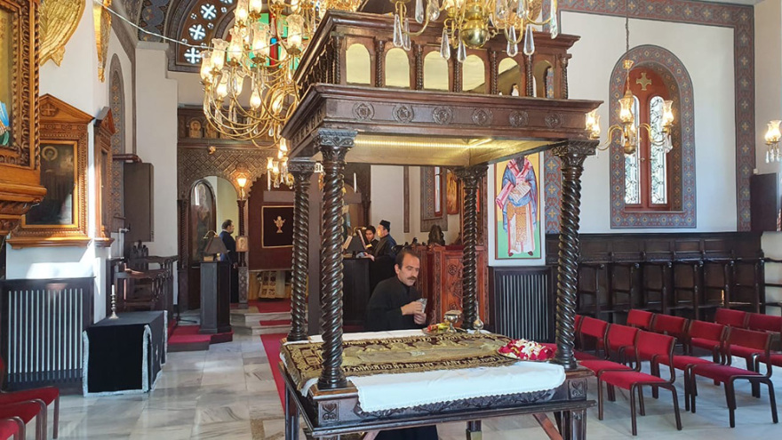 Μοναδικό έθιμο των Ελλήνων της Πόλης: Η περιφορά του Επιταφίου στο κοιμητήριο στο Σισλί 