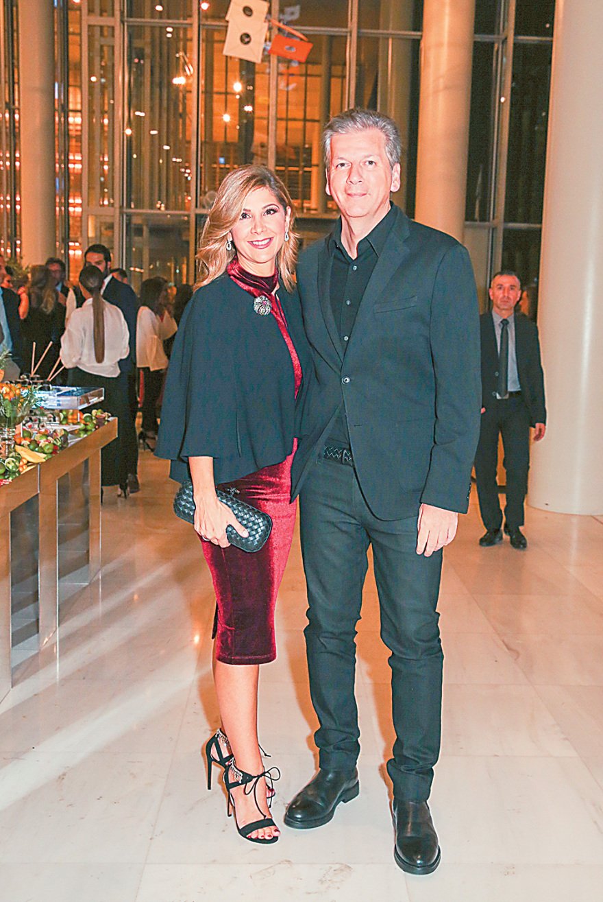 Οι «λύκοι» της Folli Follie συνεχίζουν να ζουν στη χλιδή