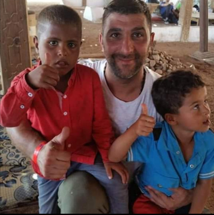 Κορωνοϊός: Οι περίφημοι Ιταλοί από τα μπαλκόνια στέλνουν μήνυμα: «Έλληνες κρατείστε την καραντίνα»