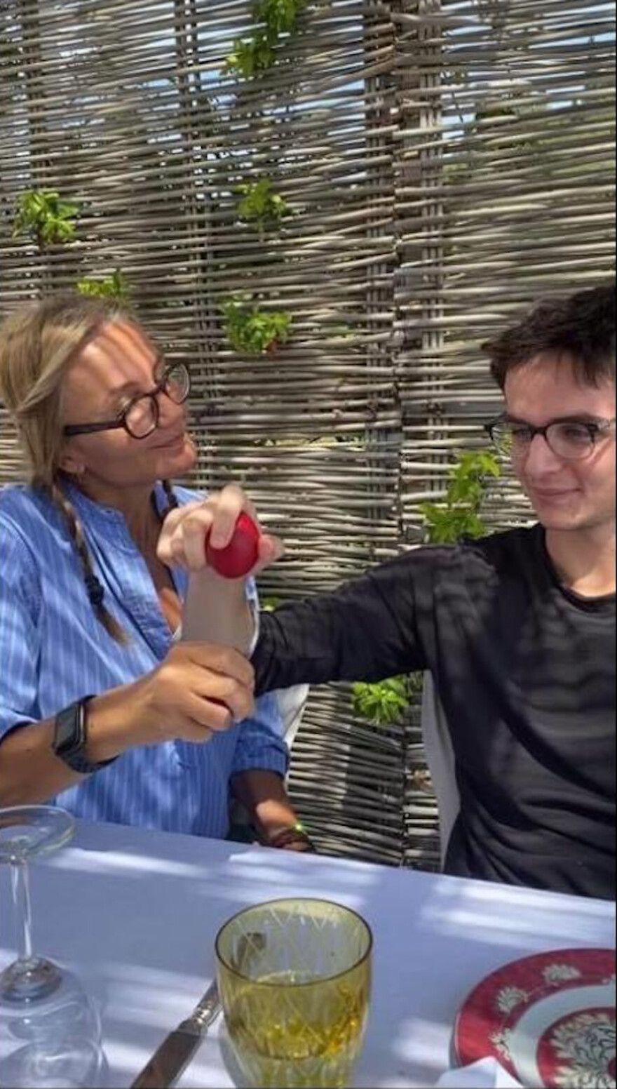 Κορωνοϊός: Ο Κυριάκος Μητσοτάκης γιόρτασε το Πάσχα με την οικογένειά του  - Φωτογραφίες