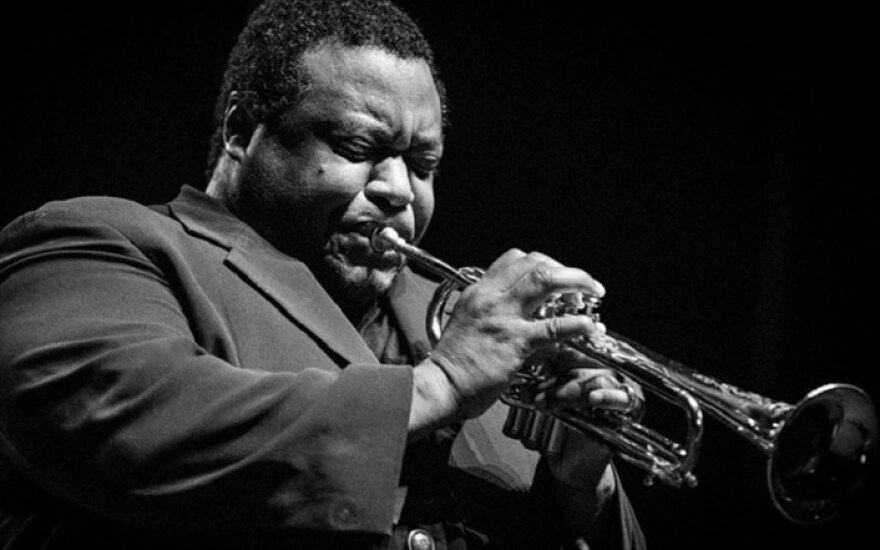 Οι καλλιτέχνες που έφυγαν από τη ζωή «χτυπημένοι» από τον κορωνοϊό 