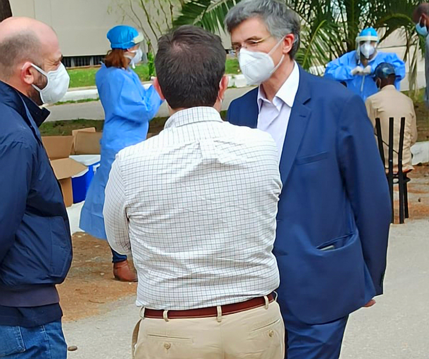 Κρούσμα κορωνοϊού σε ξενοδοχείο με μετανάστες στο Κρανίδι - Επιτόπου Χαρδαλιάς, Τσιόδρας, Μηταράκης