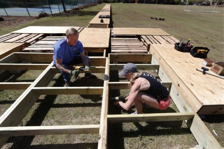 Κορωνοϊός - Αθλητισμός: Πως να φτιάξετε προπονητήριο αλμάτων επί κοντώ