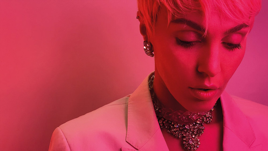 Tάμτα: Video clip με το κινητό στο σπίτι