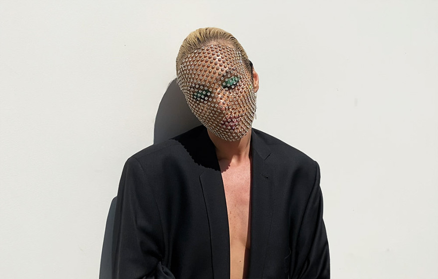 Tάμτα: Video clip με το κινητό στο σπίτι