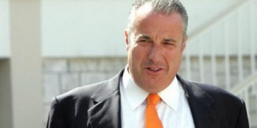 O «capo» της φαμίλιας των Ρομά ζητά πίσω τους 11 τόνους αντισηπτικού που κατασχέθηκαν 