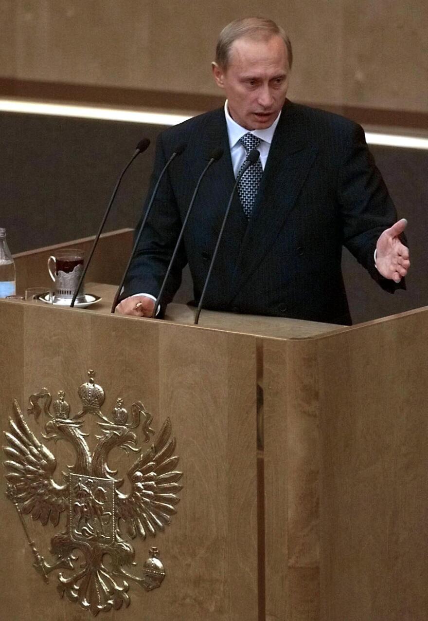 Βλαντιμίρ Πούτιν: Ο πρώην αξιωματικός της KGB που ήξερε να λέει πάντα το σωστό