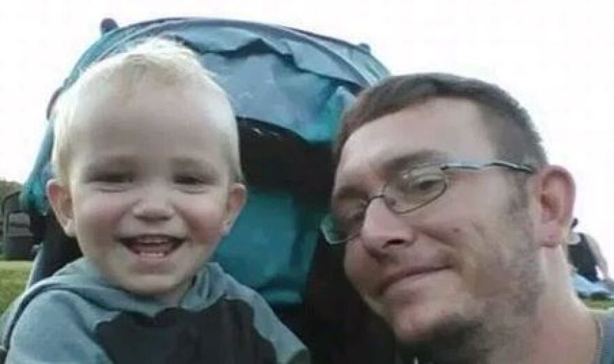 Γιαγιά έκοψε τα γεννητικά όργανα του εγγονού της επειδή έπαιζε με αυτά 