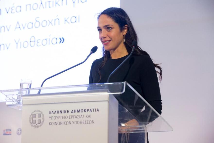 Ποιες οικογένειες δικαιούνται το έκτακτο επίδομα 400-850 ευρώ 