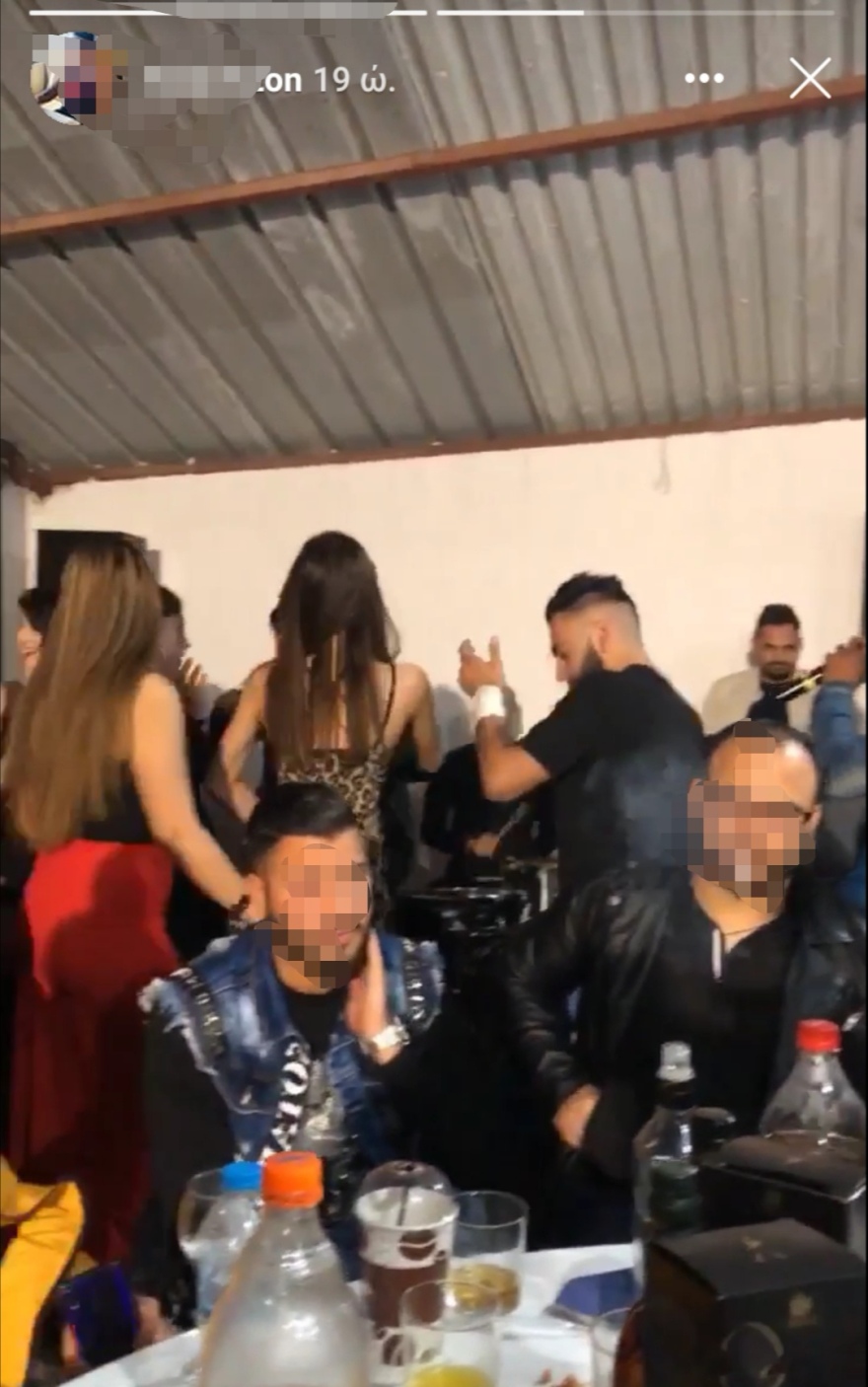 Κορωνοϊός - Ζεφύρι: Ρομά οργάνωσαν μεγάλο πάρτι με χορούς και ποτά
