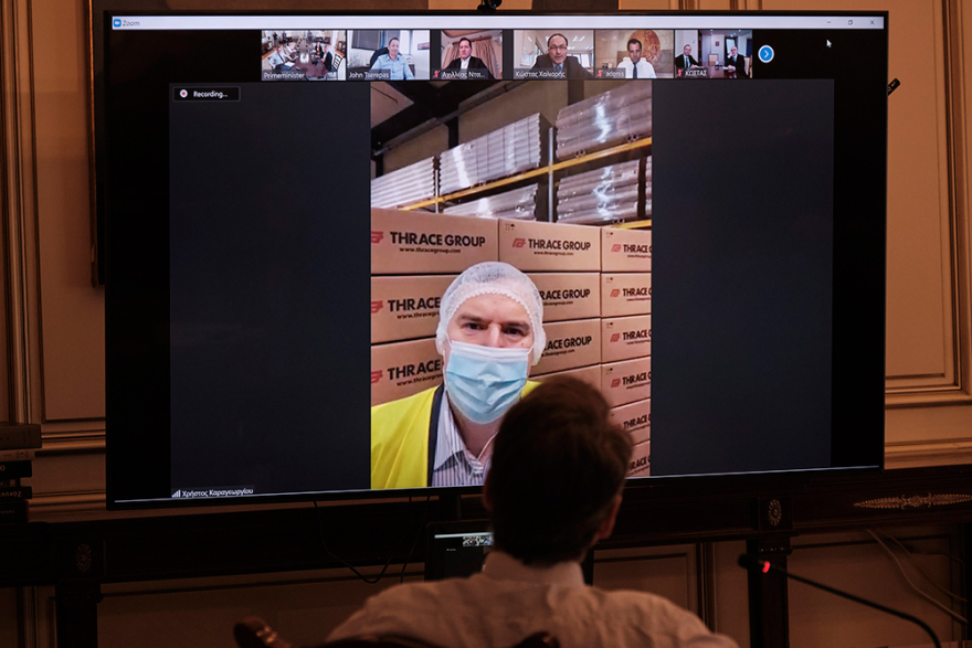 Πλαστικά Θράκης και Lariplast: Οι δύο ελληνικές βιομηχανίες που άλλαξαν την παραγωγή τους και φτιάχνουν μάσκες