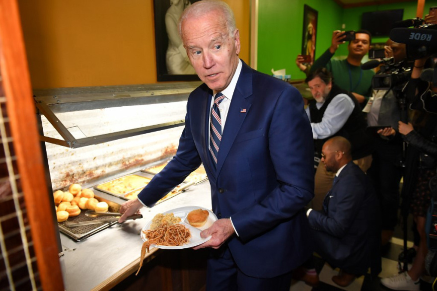 Μπότοξ και νυστέρι: Από τον Τραμπ μέχρι τον Μάσκ, τον Μπέζος και τον Μπερλουσκόνι