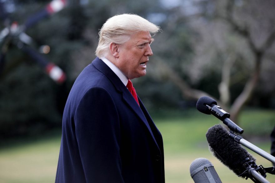 Μπότοξ και νυστέρι: Από τον Τραμπ μέχρι τον Μάσκ, τον Μπέζος και τον Μπερλουσκόνι