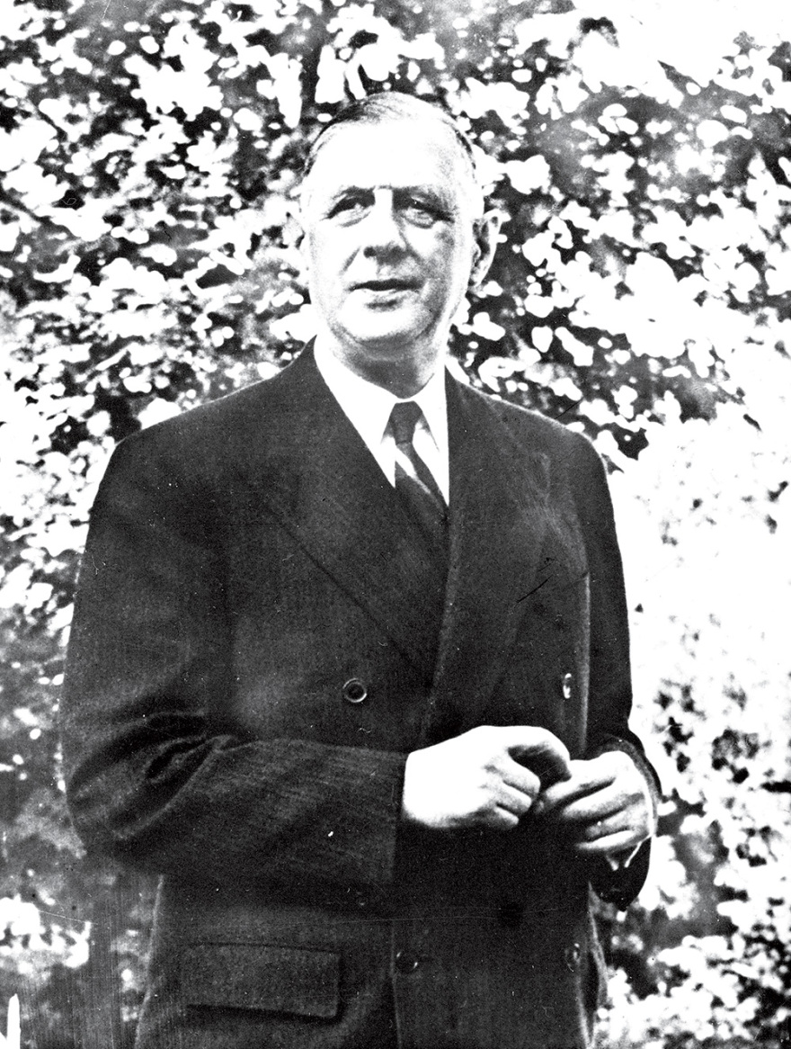 Γαλλία: Όργια, σεξ και απιστίες στα Ηλύσια Πεδία