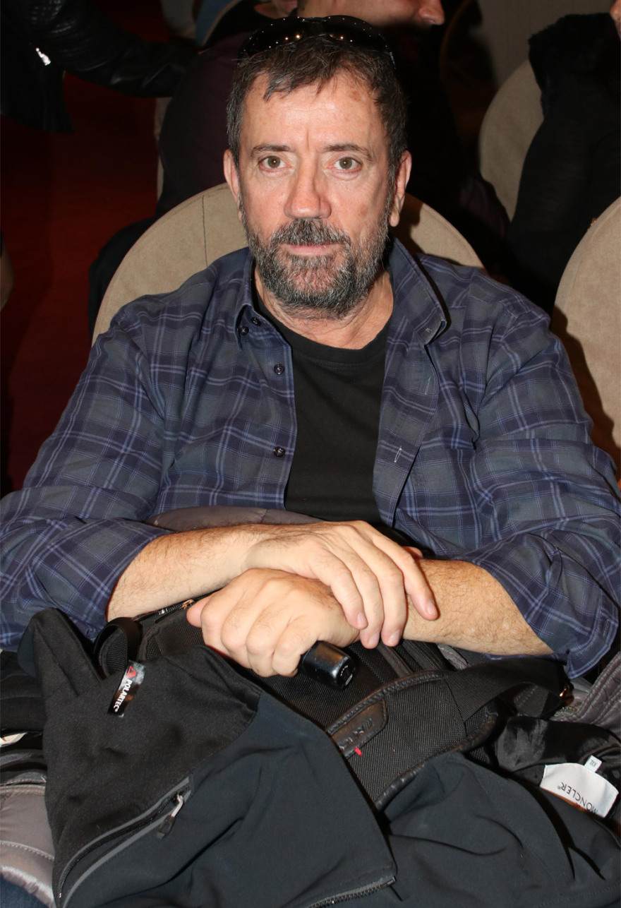 Σπύρος Παπαδόπουλος - Μένουμε Σπίτι: Σε συνθήκες πολέμου δεν μας φοβάμαι