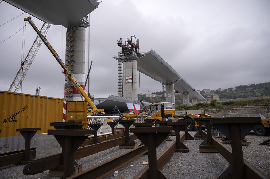 Γέφυρα στη Γένοβα: Σήμερα ολοκληρώνεται η κατασκευή της