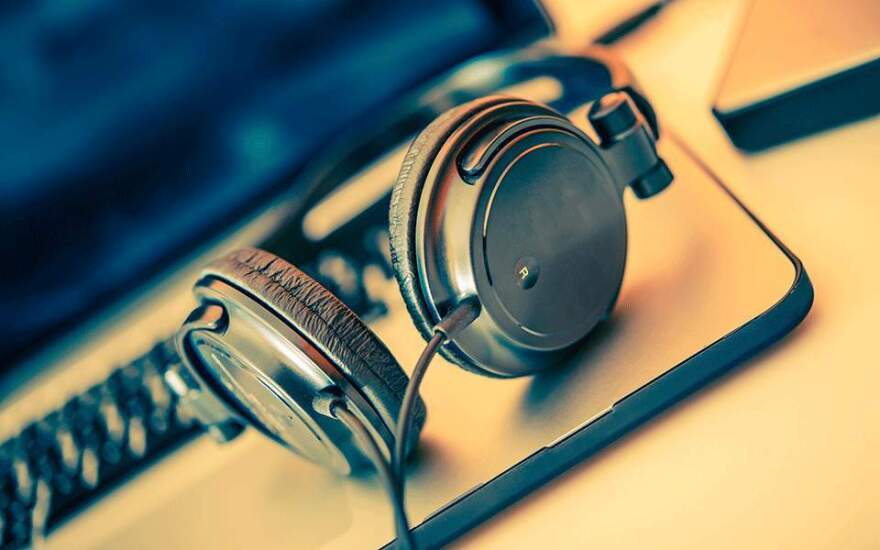 Σκάνδαλο Akazoo: Ποιος είναι ο Απόστολος Ζερβός που έστησε την κομπίνα για να πλουτίσει σε βάρος των μετόχων