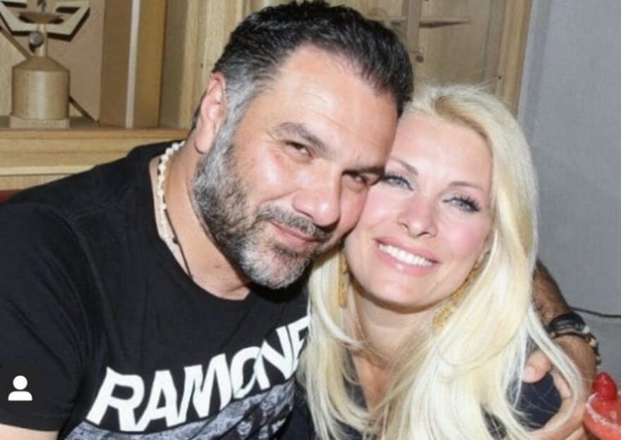 Ο Γρηγόρης Αρνούτογλου αγκαλιά με την Ελένη Μενεγάκη: Το μήνυμα του παρουσιαστή 