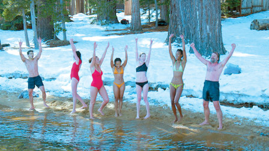 Ποιος άντρας ανάγκασε την Κένταλ Τζένερ να βγει ημίγυμνη στο χιόνι;