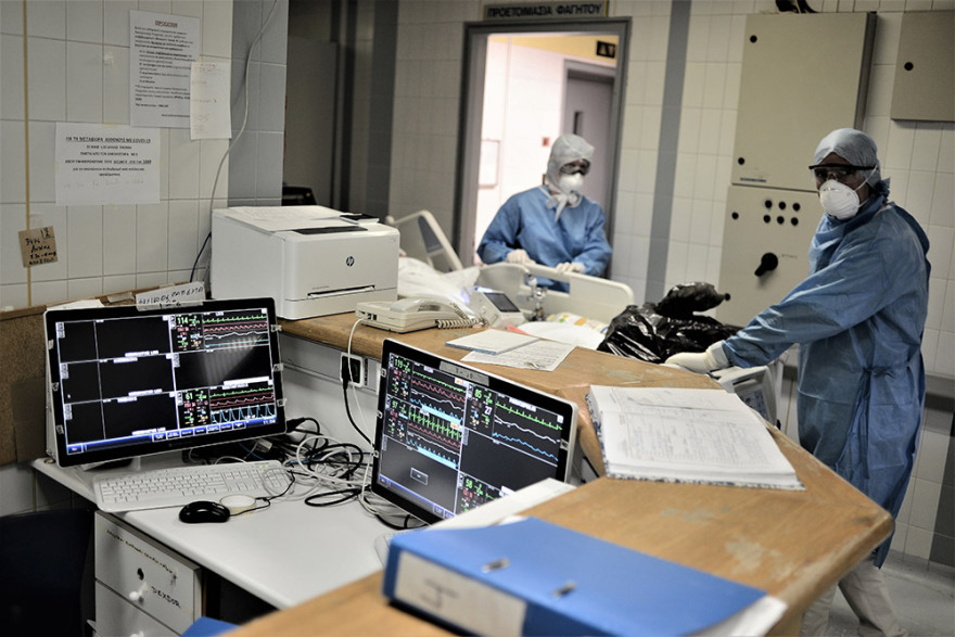 Ευαγγελισμός: Οι ήρωες της πρώτης γραμμής της μάχης με τον κορωνοϊό - Δείτε φωτογραφίες