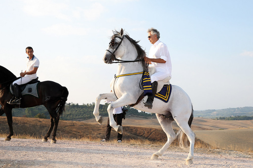 Αντρέα Μποτσέλι: «Στην καραντίνα ένιωσα έντονα τη ζεστασιά της οικογένειας»
