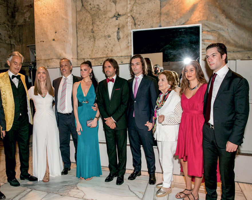 Αντρέα Μποτσέλι: «Στην καραντίνα ένιωσα έντονα τη ζεστασιά της οικογένειας»