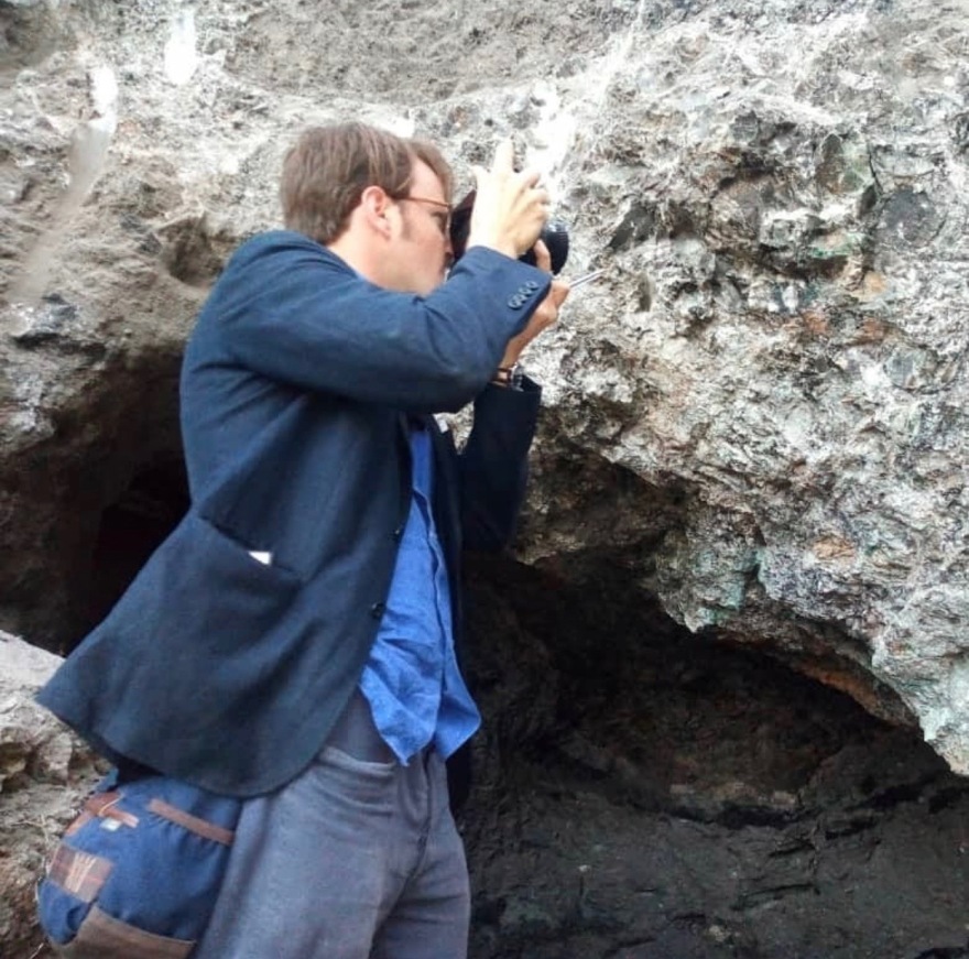 Λουί Σαρκοζί και Νικόλαs Νιάρχοs: Διάσημοι, πάμπλουτοι και συνεργάτες 