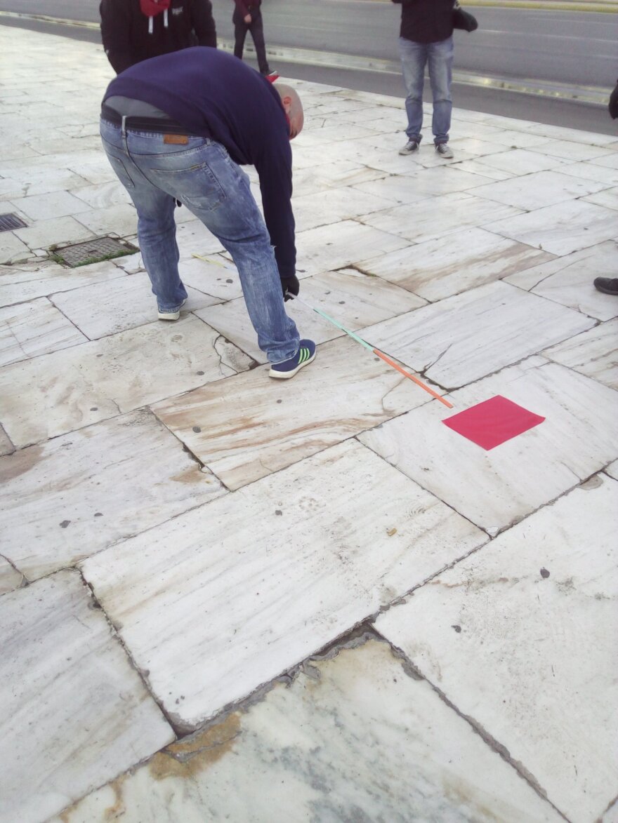 ΠΑΜΕ - Πρωτομαγιά: Με τη... μεζούρα η συγκέντρωση στο Σύνταγμα