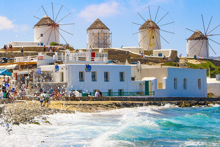 Κορωνοϊός: Το τέλος των πάρτι στα νησιά: Θα θυμίζει η Μύκονος... Γαύδο;