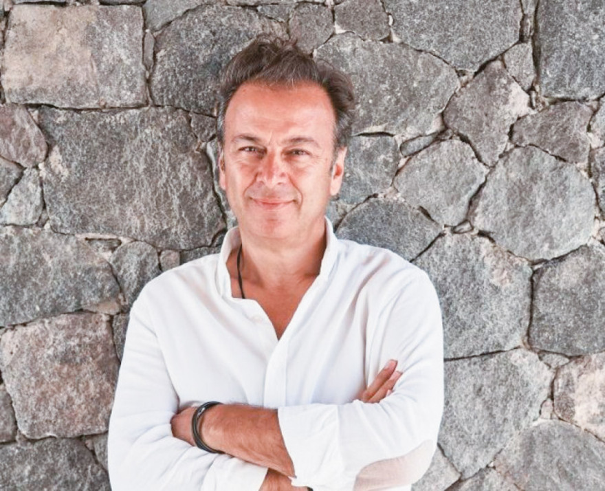 Καλοκαίρι-Τουρισμός: Η αγωνία της άδειας ξαπλώστρας