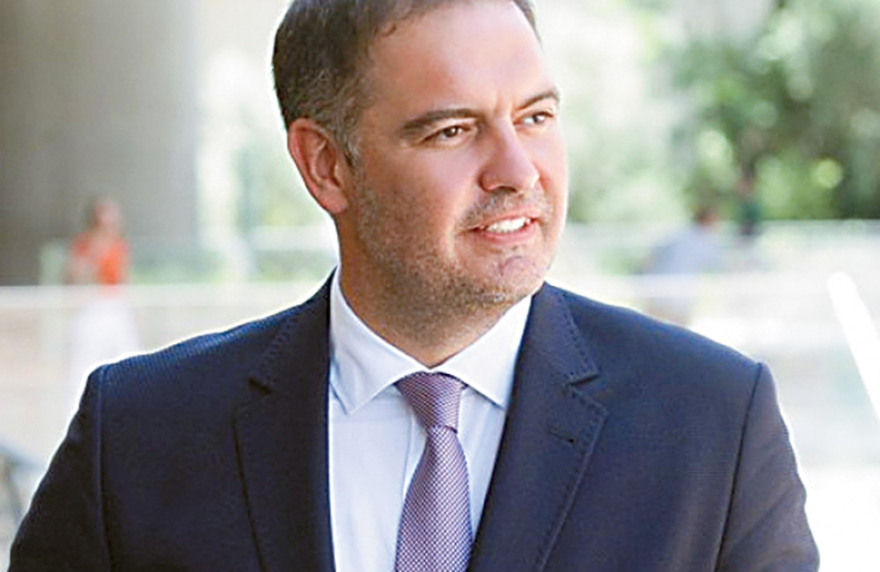 Καλοκαίρι-Τουρισμός: Η αγωνία της άδειας ξαπλώστρας