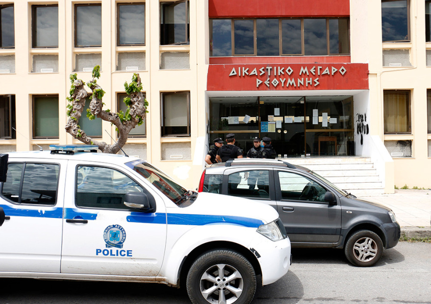 Διπλό φονικό στα Ανώγεια: «Είδα τον Ξυλούρη πάνω από το νεκρό πατέρα μου και τον πυροβόλησα»