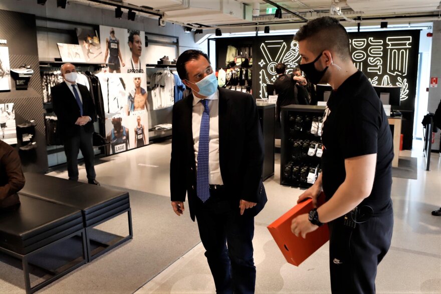 Γεωργιάδης: Τηρήθηκαν τα μέτρα ασφαλείας στα μαγαζιά του κέντρου