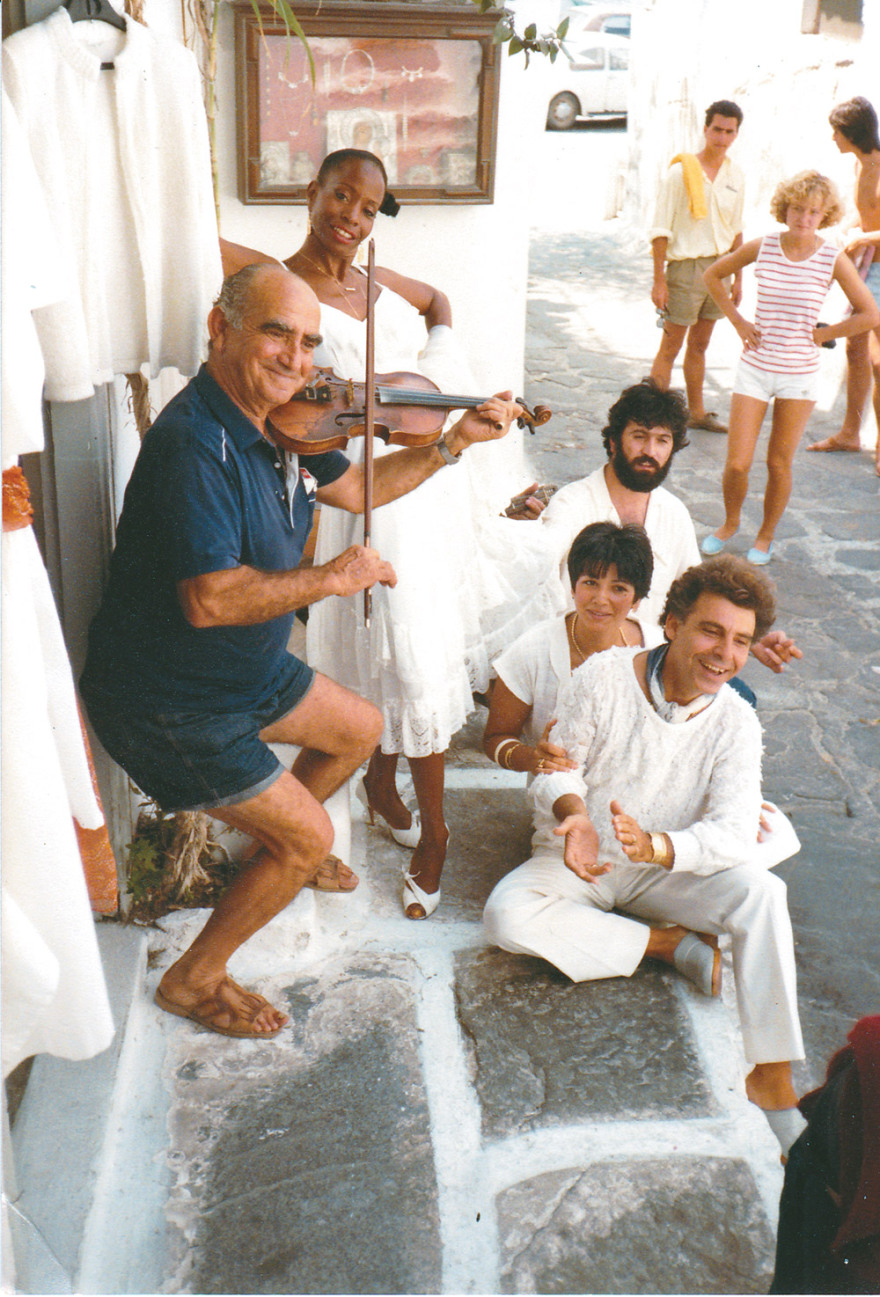 Μύκονος: Θα επιστρέψει (λόγω κορωνοϊού) στην εποχή του Ζάχου Χατζηφωτίου;