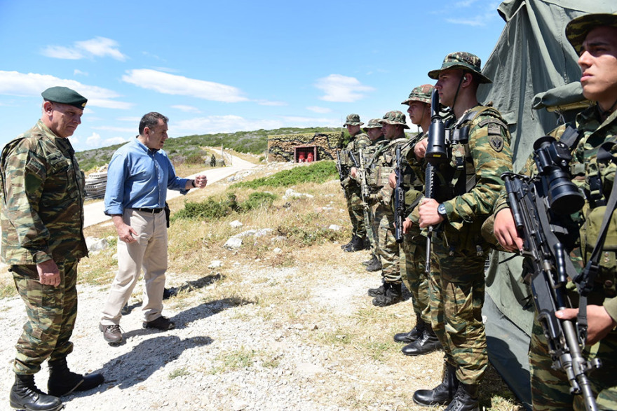 Ελληνοτουρκικά: Πού το πάει ο Ερντογάν μετά την παρενόχληση του ελικοπτέρου με τον υπουργό Άμυνας