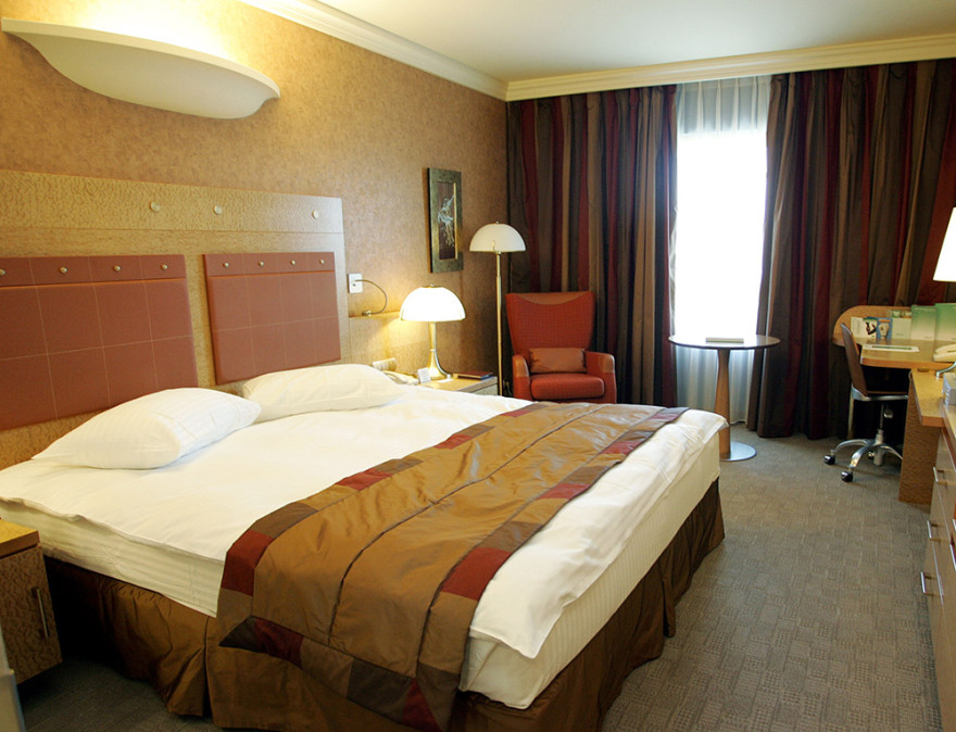 Καλοκαίρι-Τουρισμός: Η αγωνία της άδειας ξαπλώστρας