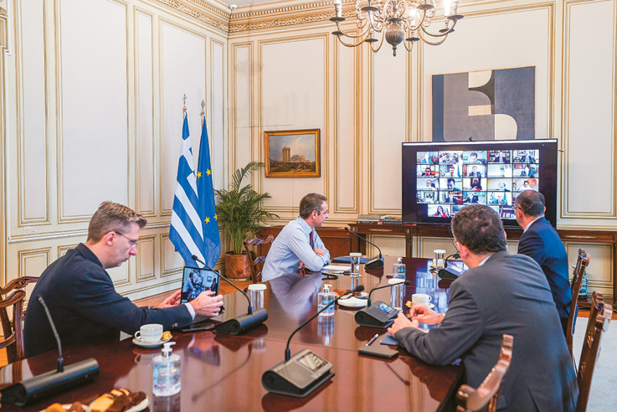 Ακης Σκέρτσος: Ο «αόρατος» επιτελάρχης του Μαξίμου