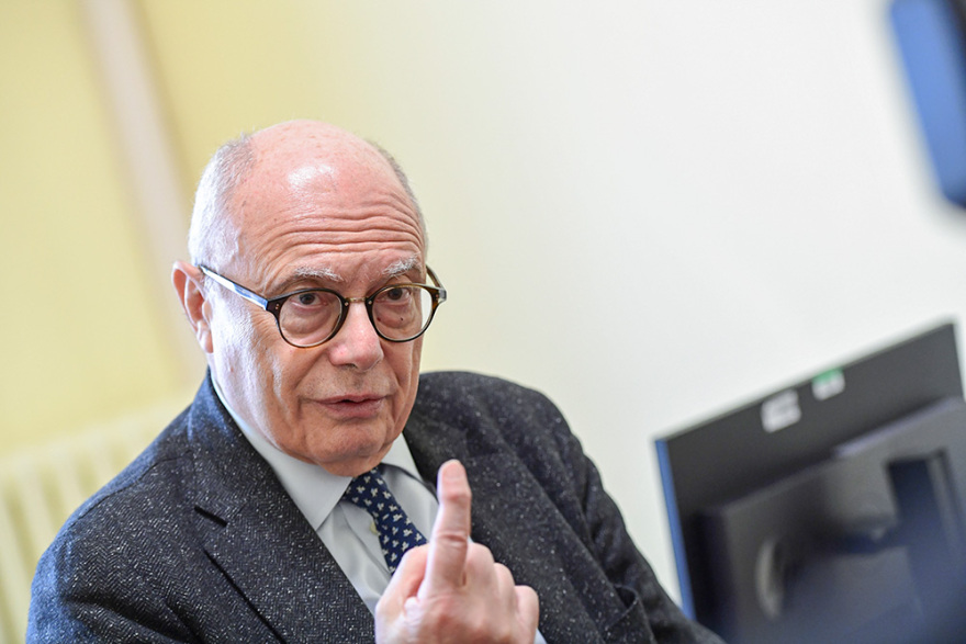 Οι Eυρωπαίοι συνάδελφοι του Τσιόδρα  περνούν δύσκολες μέρες