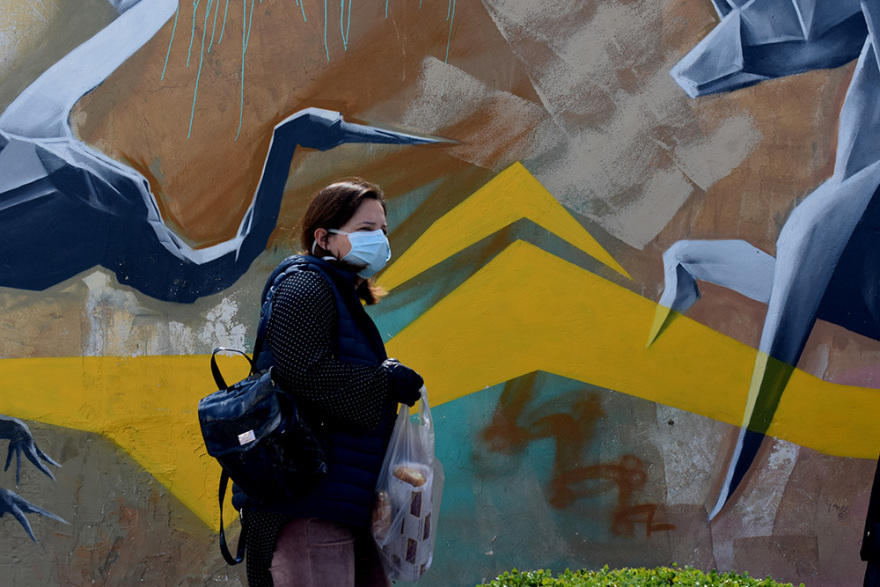 Ελλάδα - Guardian: Γιατί οι χώρες της ανατολικής Ευρώπης υπέφεραν λιγότερο από τον κορωνοϊό