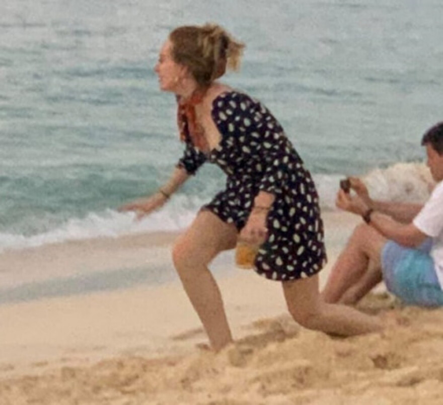 Adele: Δίχασε τους θαυμαστές της με την αδυνατισμένη της σιλουέτα