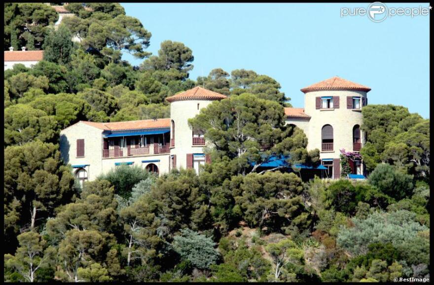 Μικ Τζάγκερ - Κάρλα Μπρούνι: Καραντίνα στα «παλάτια» τους στη Γαλλία για τους δύο πρώην εραστές