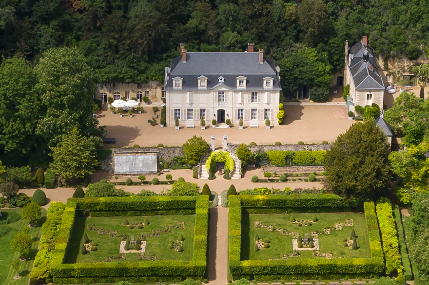 Μικ Τζάγκερ - Κάρλα Μπρούνι: Καραντίνα στα «παλάτια» τους στη Γαλλία για τους δύο πρώην εραστές