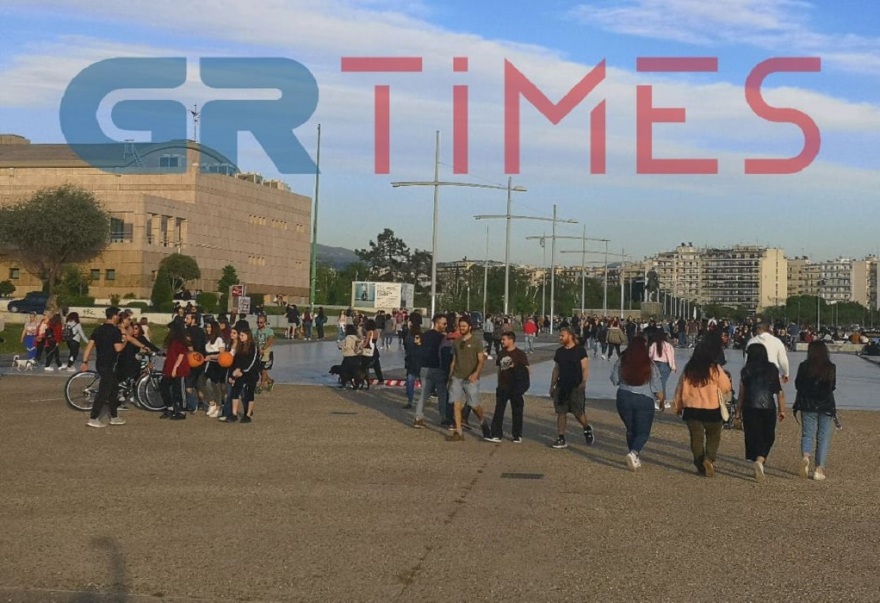 Θεσσαλονίκη: Κοσμοπλημμύρα στη Νέα Παραλία! 