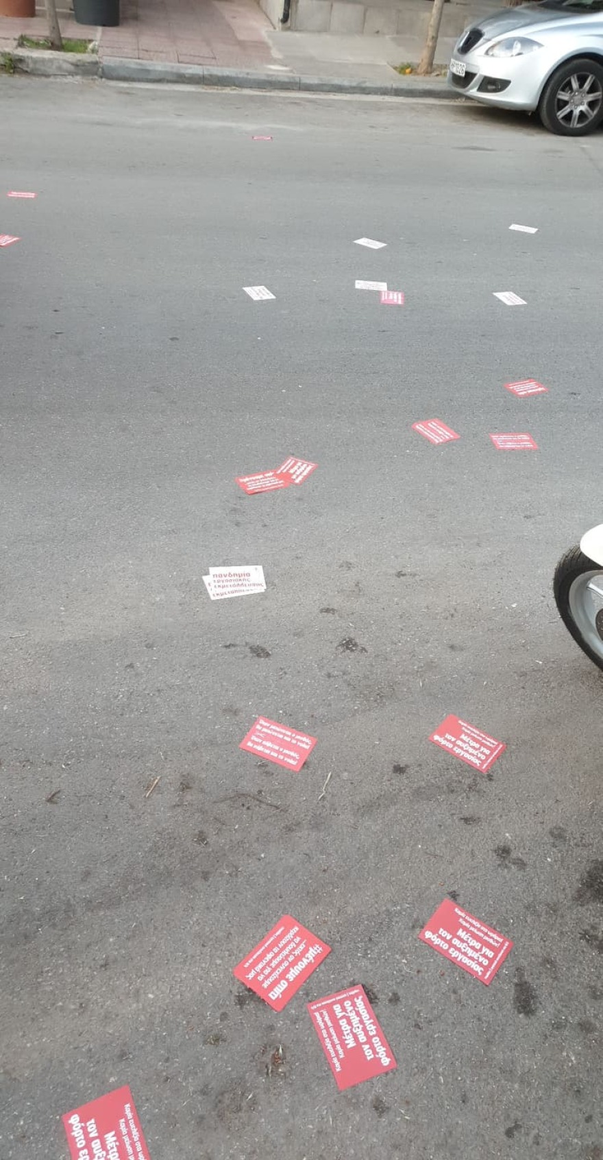 Σε Κυψέλη και Παγκράτι συνεχίστηκε η «μάχη» της πλατείας - Δείτε βίντεο και φωτογραφίες