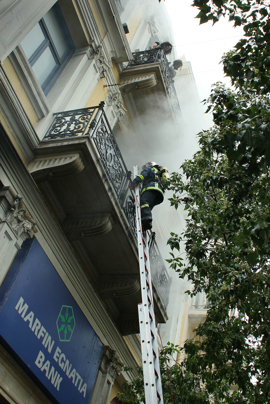 Η τραγωδία της Marfin σε 12 φωτογραφίες