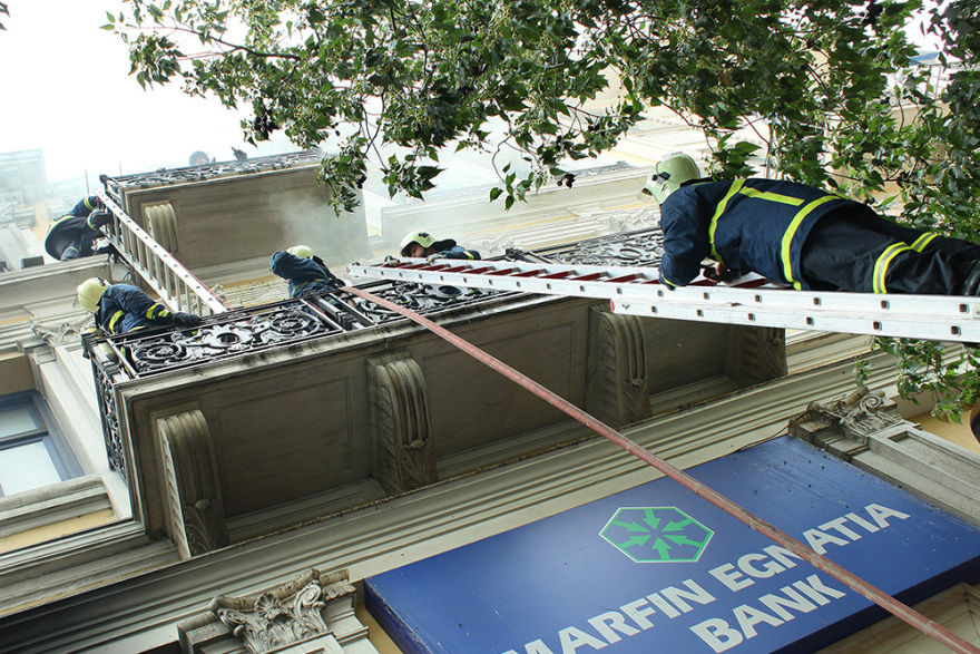 Η τραγωδία της Marfin σε 12 φωτογραφίες