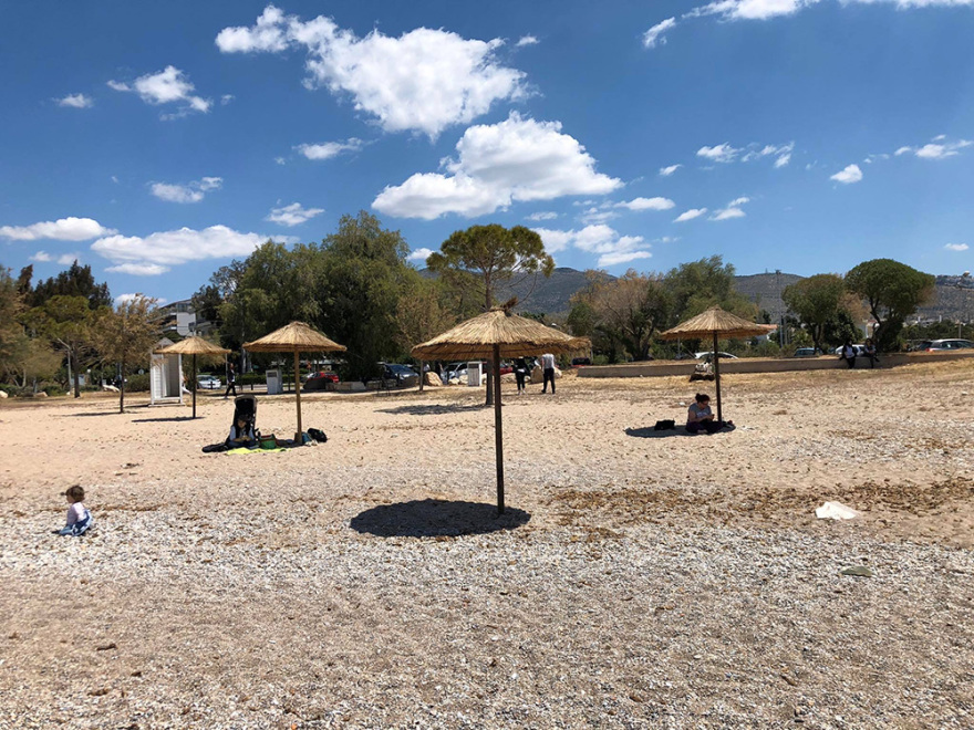 Παραλίες: Γέμισαν από κόσμο σε Βουλιαγμένη, Καβούρι και Λούτσα