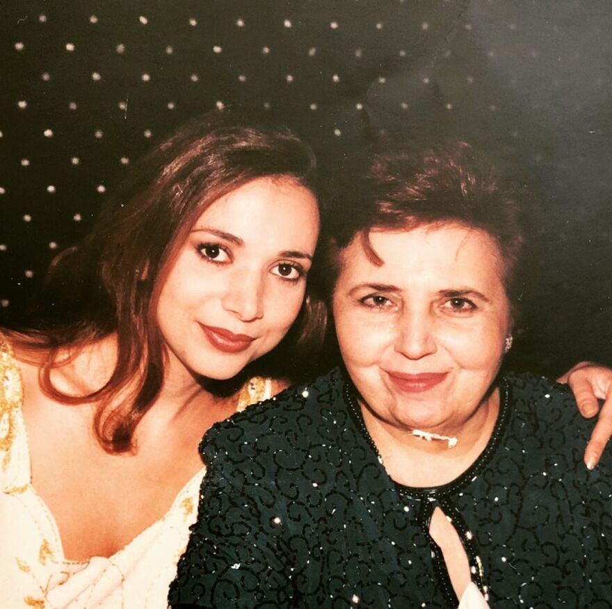 Γιορτή της μητέρας: Οι διάσημοι λένε «χρόνια πολλά» στις μαμάδες τους